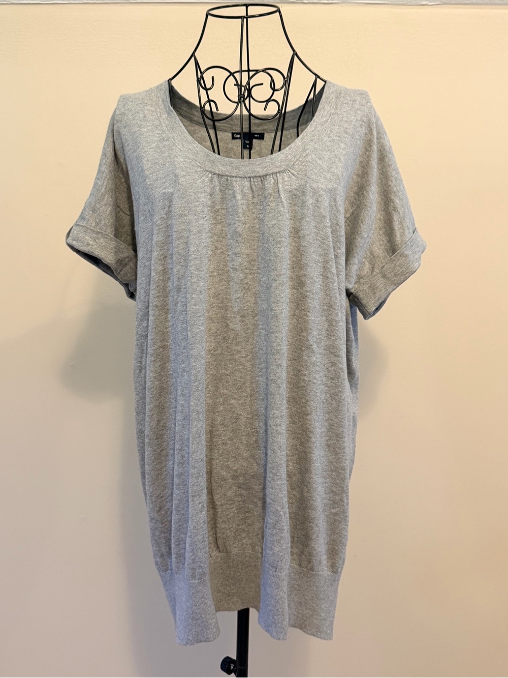 Gap Women's Gray Solid Knit Short Sleeve Scoop Neck Button Tunic Dress Shirt XL